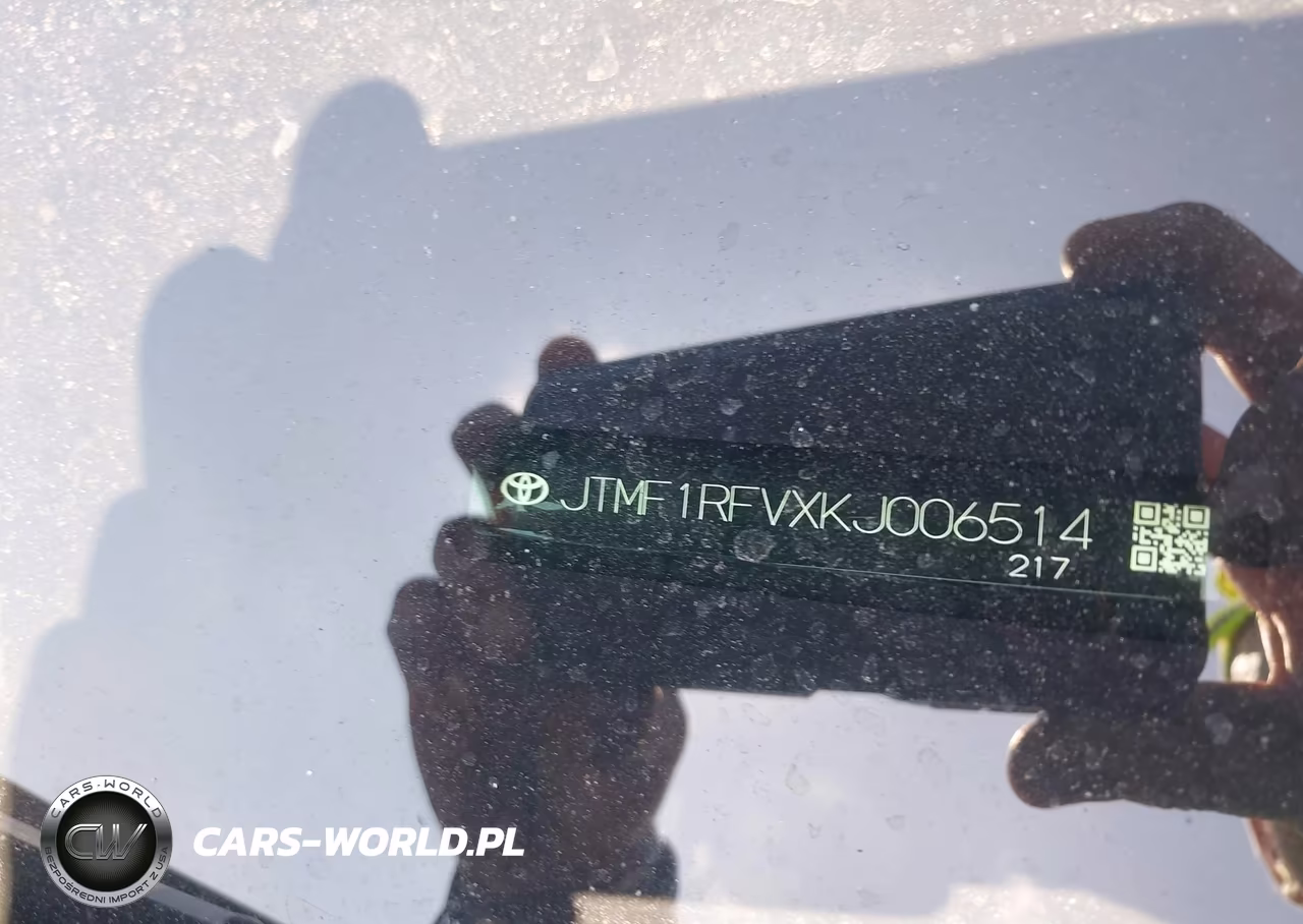 2019 Toyota Rav4 Le VIN:JTMF1RFVXKJ006514 - 17