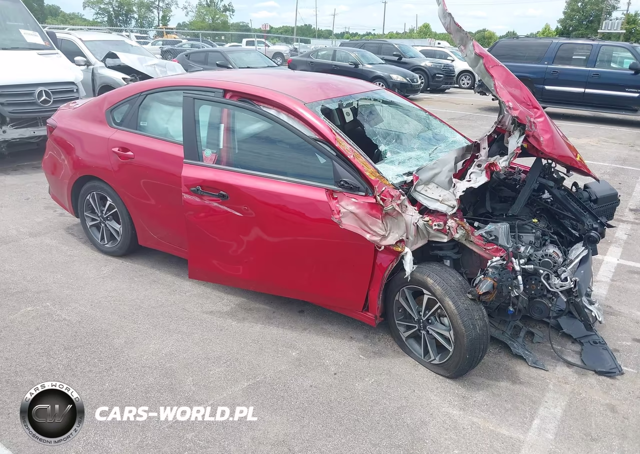 2024 Kia Forte Lxs – zdjęcie 1 z 19