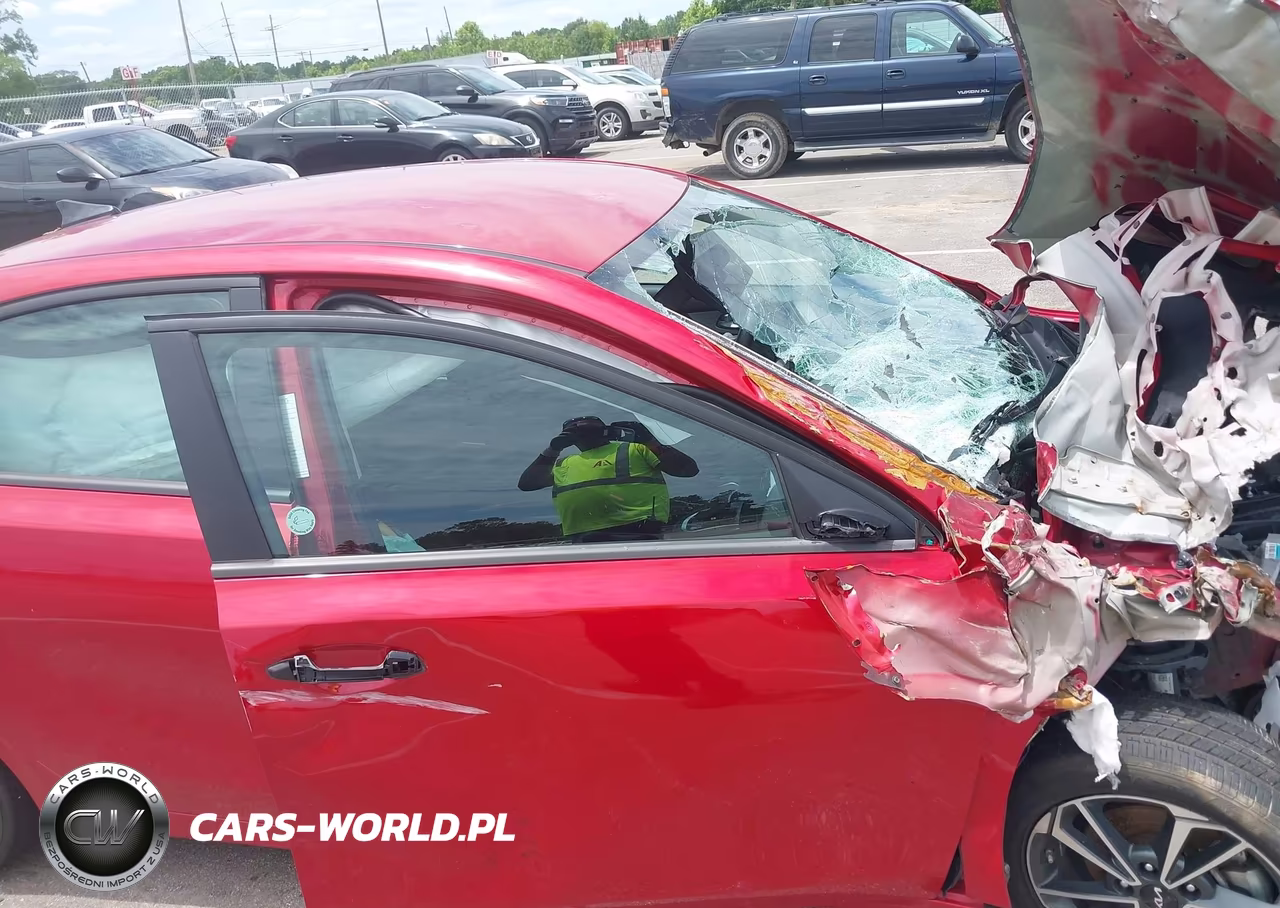 2024 Kia Forte Lxs VIN:3KPF24AD5RE741925 - 19