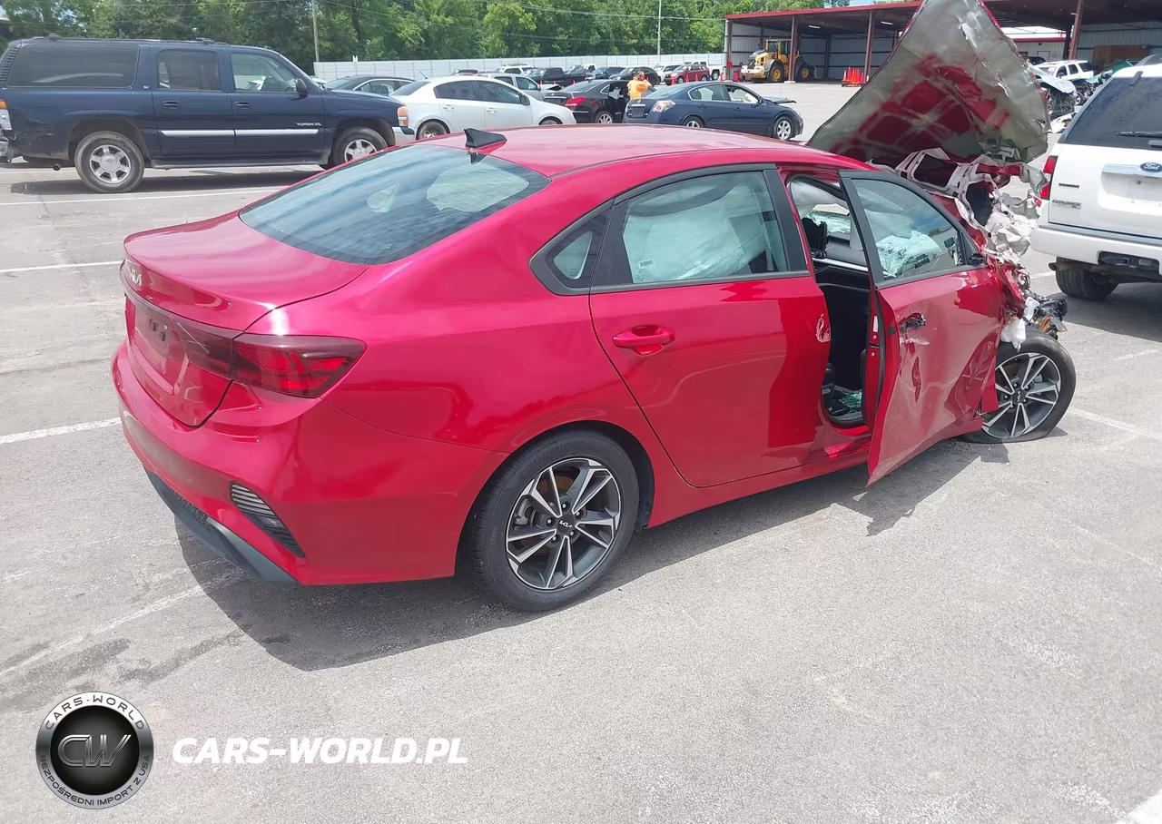 2024 Kia Forte Lxs VIN:3KPF24AD5RE741925 - 4