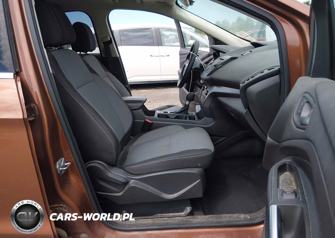 2017 Ford Escape Se VIN:1FMCU9GD4HUB25520 - 5