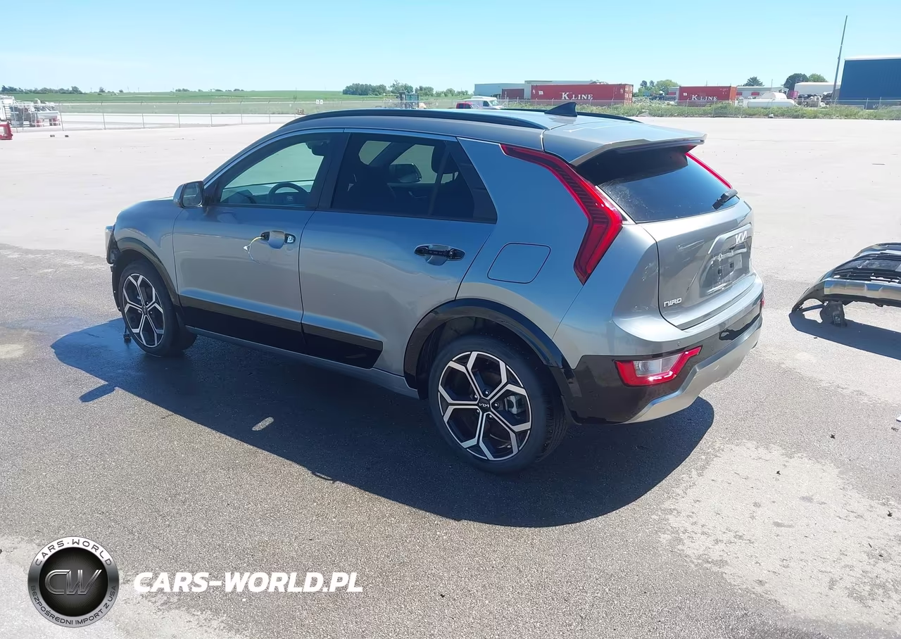 2024 Kia Niro Ex Touring VIN:KNDCR3LE5R5174173 - 3
