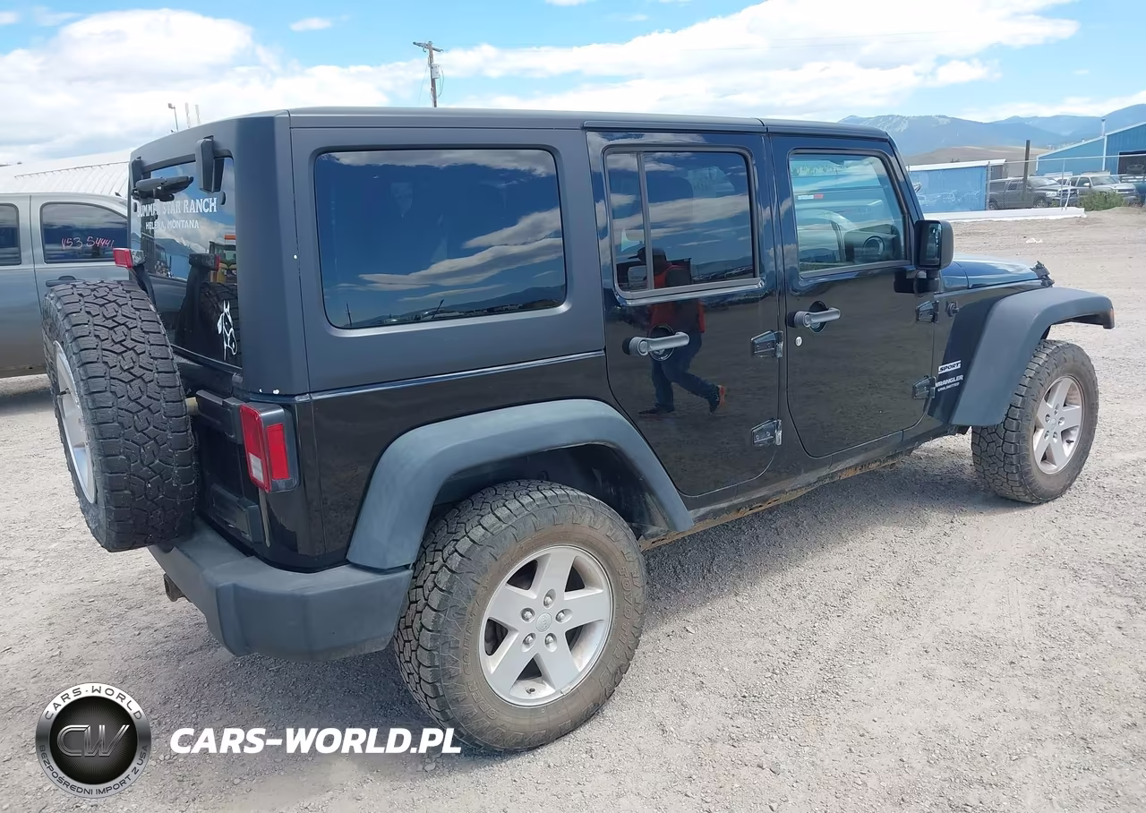 2013 Jeep Wrangler Unlimited Sport VIN:1C4HJWDG0DL606378 - 4