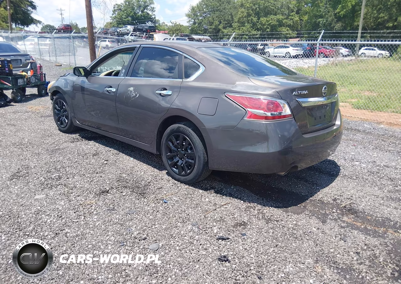 2015 Nissan Altima 2.5 S VIN:1N4AL3AP0FC204111 - 3