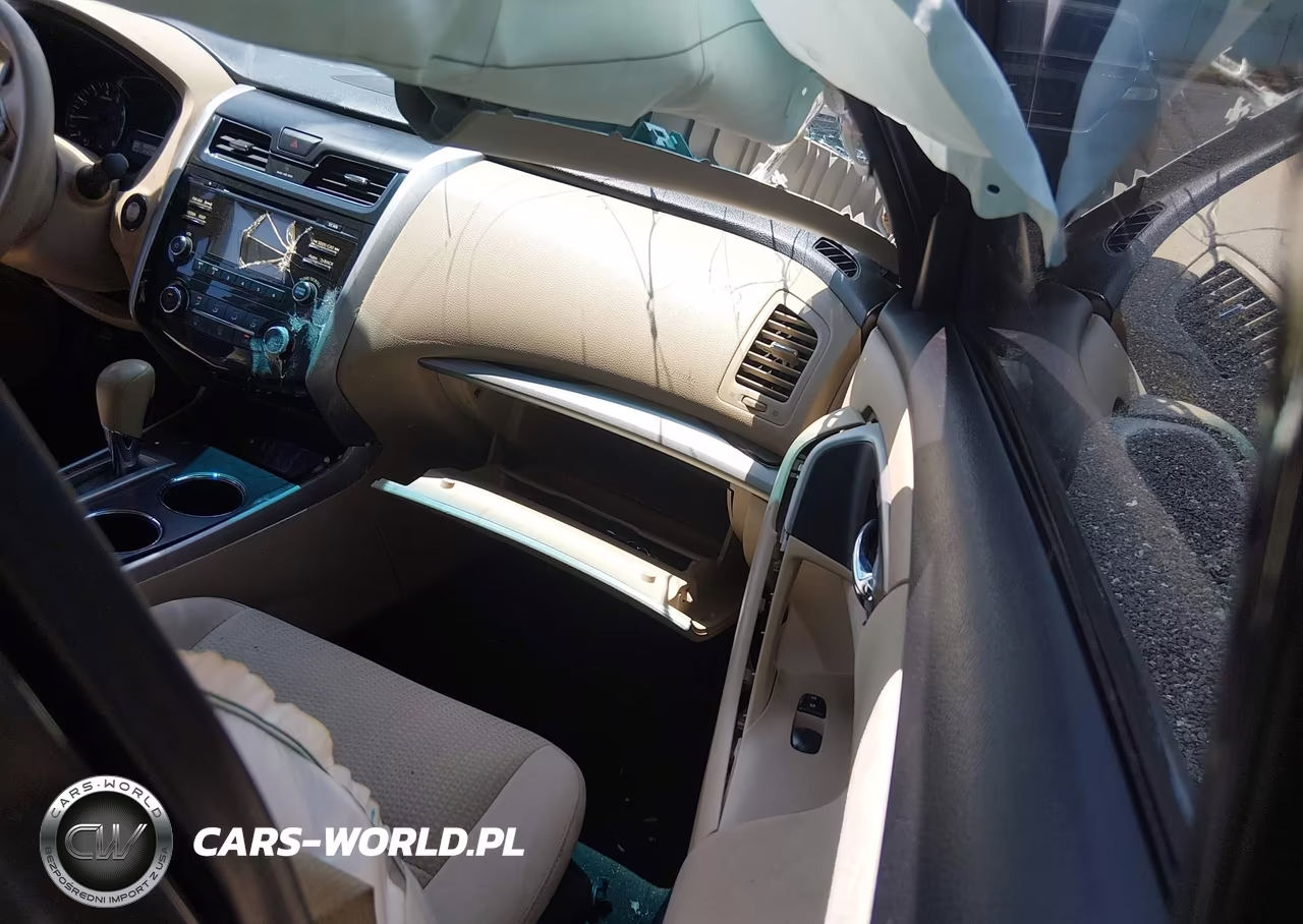 2015 Nissan Altima 2.5 S VIN:1N4AL3AP0FC204111 - 5