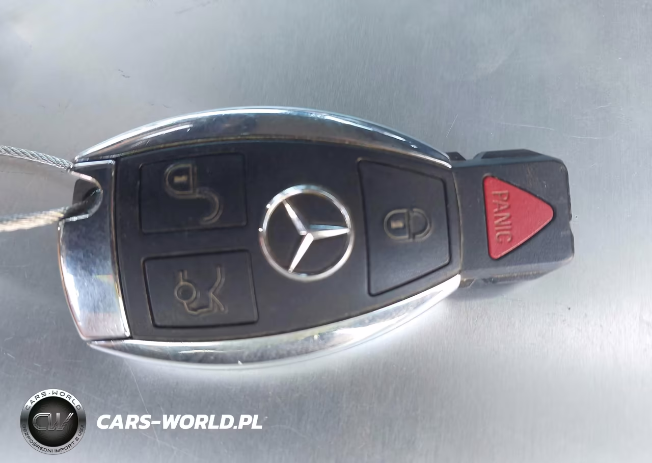 2015 Mercedes-Benz C 300 Sport 4Matic VIN:55SWF4KB1FU040899 - 11