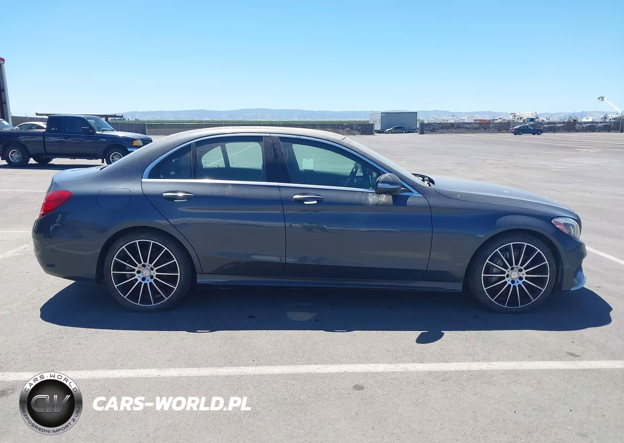 2015 Mercedes-Benz C 300 Sport 4Matic VIN:55SWF4KB1FU040899 - 13