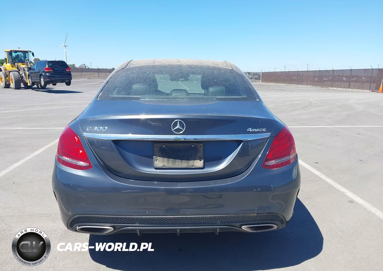 2015 Mercedes-Benz C 300 Sport 4Matic VIN:55SWF4KB1FU040899 - 16