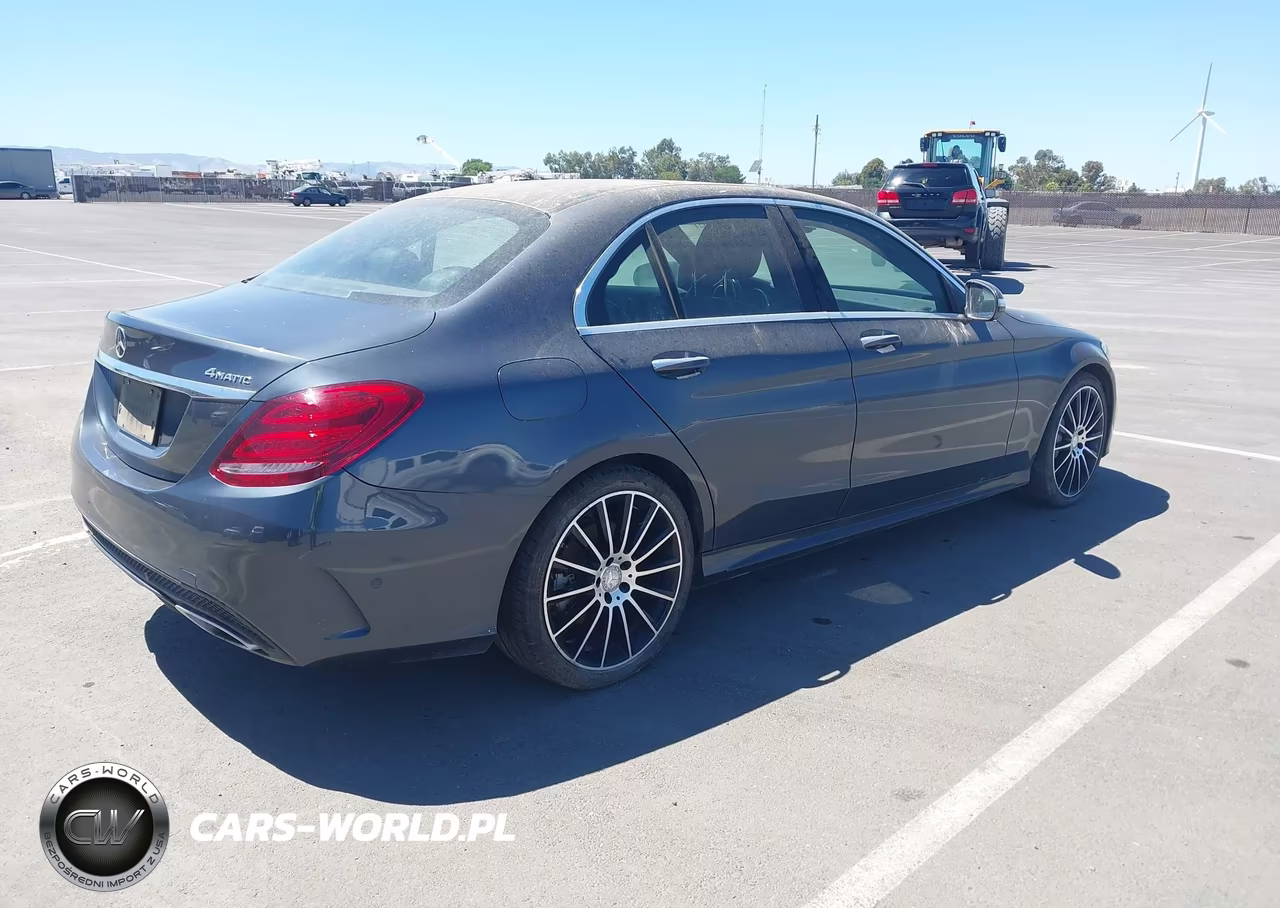 2015 Mercedes-Benz C 300 Sport 4Matic VIN:55SWF4KB1FU040899 - 4