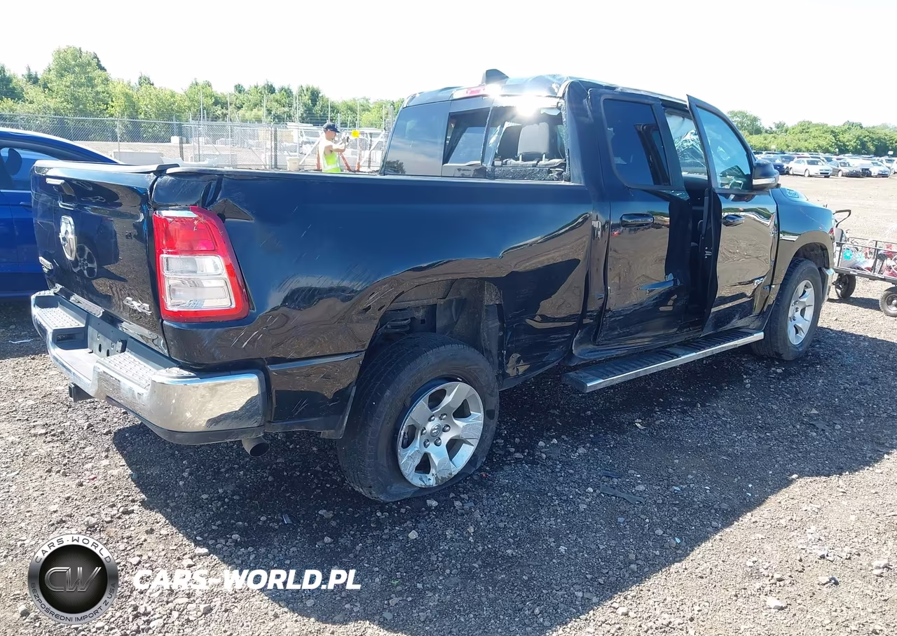 2021 Ram 1500 Big Horn 4X4 6'4 Box VIN:1C6RRFBG8MN722620 - 4