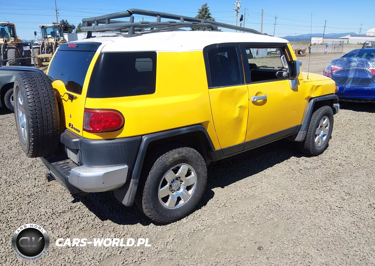 2007 Toyota Fj Cruiser VIN:JTEBU11F070008594 - 4