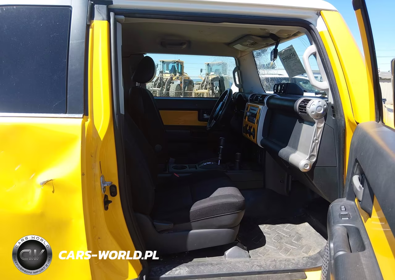 2007 Toyota Fj Cruiser VIN:JTEBU11F070008594 - 5