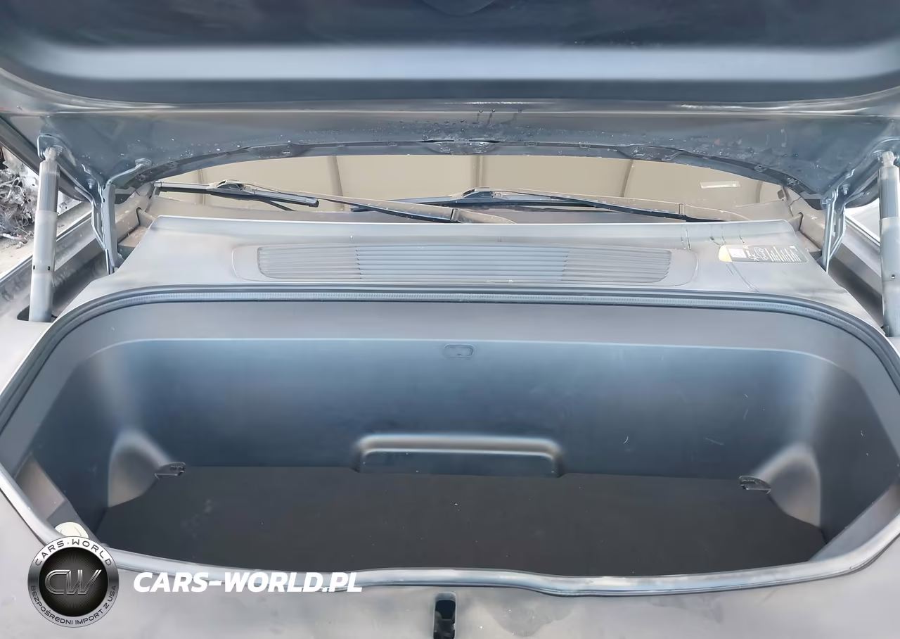 2023 Rivian R1S Adventure VIN:7PDSGABA6PN013227 - 10