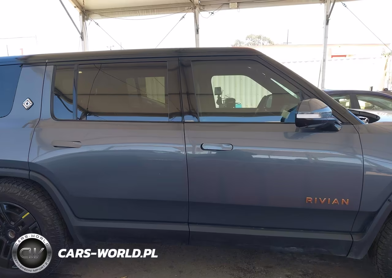 2023 Rivian R1S Adventure VIN:7PDSGABA6PN013227 - 13