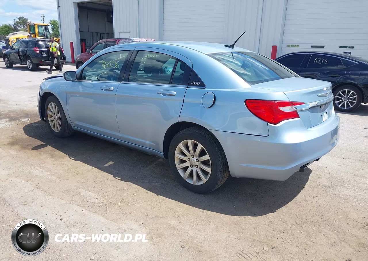 2012 Chrysler 200 Touring VIN:1C3CCBBB6CN164167 - 3