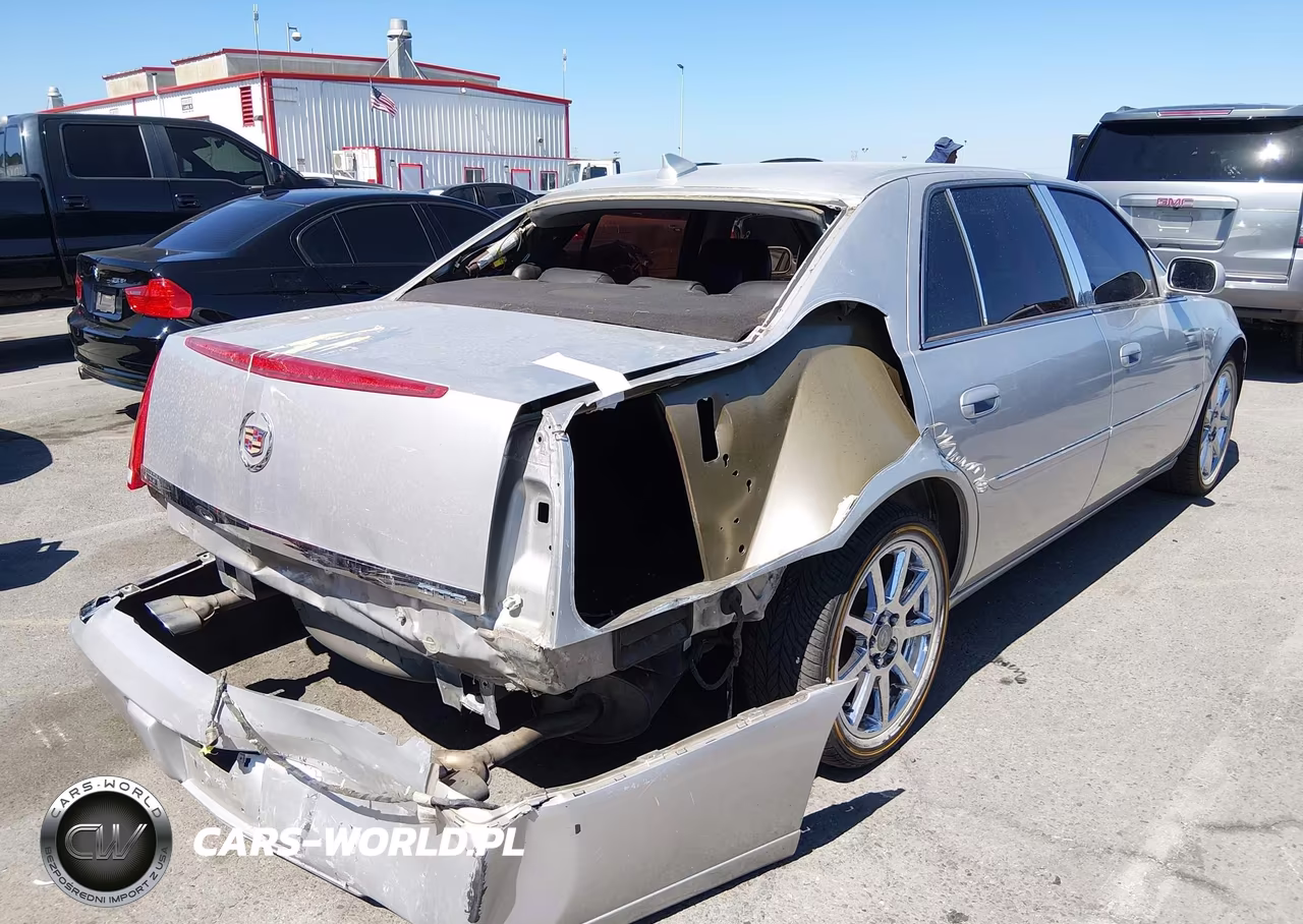 2010 Cadillac Dts Standard VIN:1G6KA5EY7AU122840 - 4