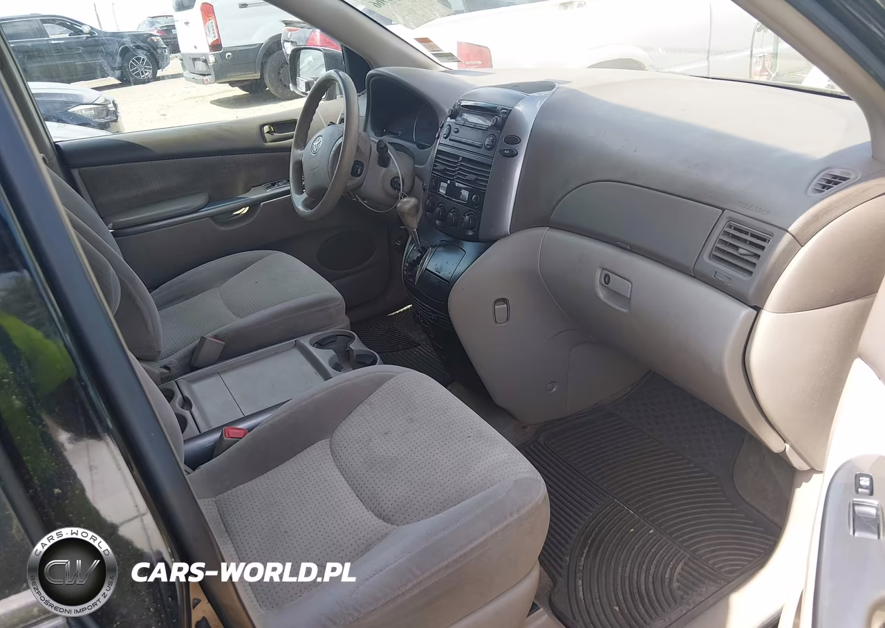 2010 Toyota Sienna Le VIN:5TDKK4CC3AS330942 - 5