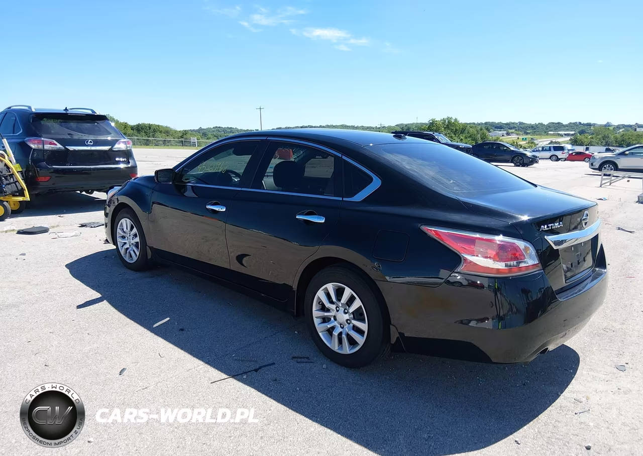 2015 Nissan Altima 2.5 S VIN:1N4AL3AP4FC182811 - 3