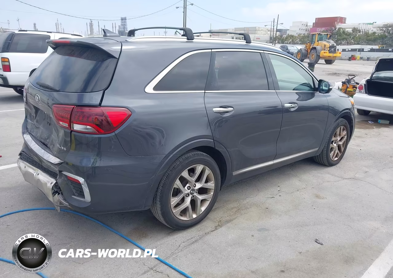 2019 Kia Sorento 3.3L Sxl VIN:5XYPK4A5XKG450844 - 4