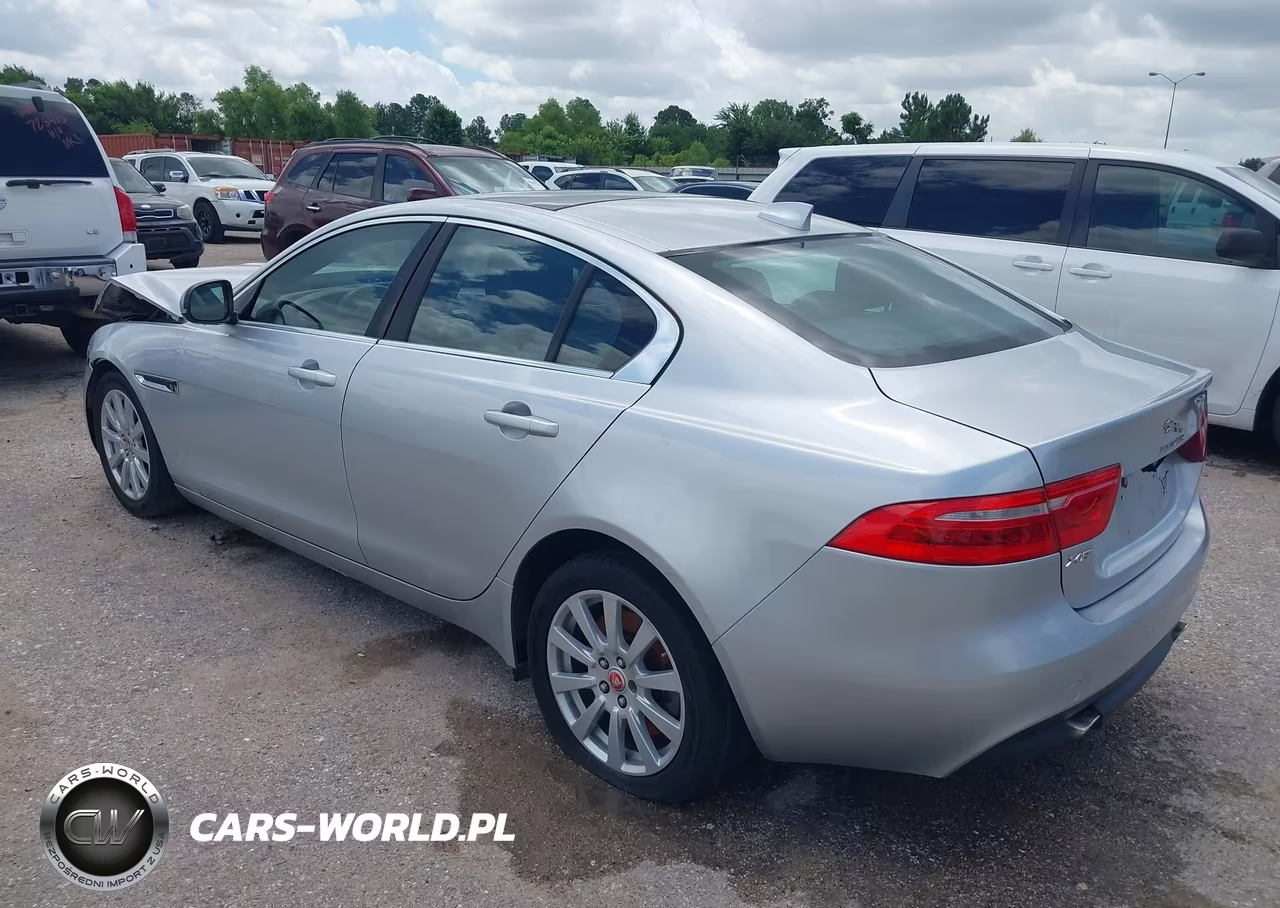 2019 Jaguar Xe 25T VIN:SAJAR4FX8KCP49654 - 3