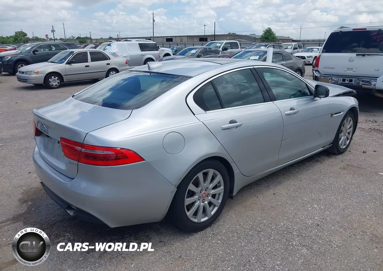 2019 Jaguar Xe 25T VIN:SAJAR4FX8KCP49654 - 4