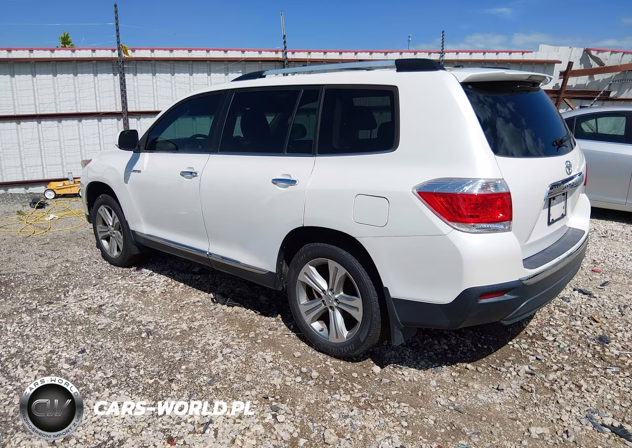 2013 Toyota Highlander Limited V6 VIN:5TDYK3EH6DS115136 - 3