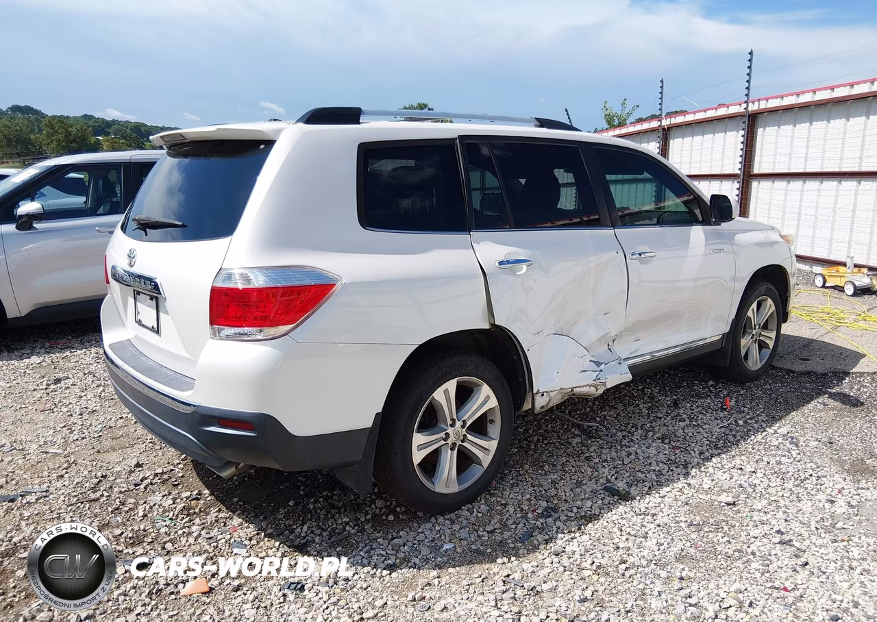 2013 Toyota Highlander Limited V6 VIN:5TDYK3EH6DS115136 - 4