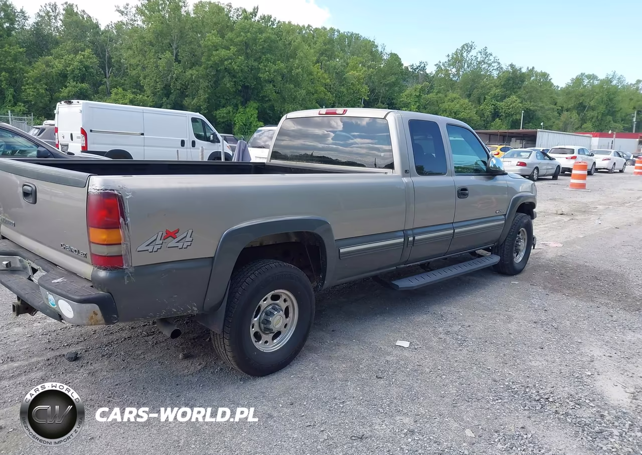 2000 Chevrolet Silverado 2500 Ls VIN:1GCGK29U7YE344692 - 4