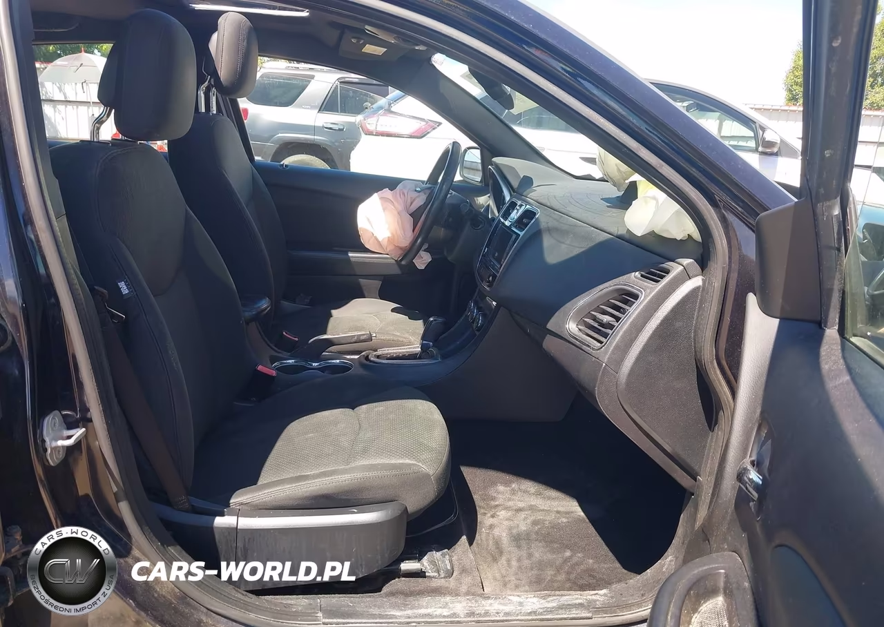 2011 Chrysler 200 Touring VIN:1C3BC1FB0BN569052 - 5