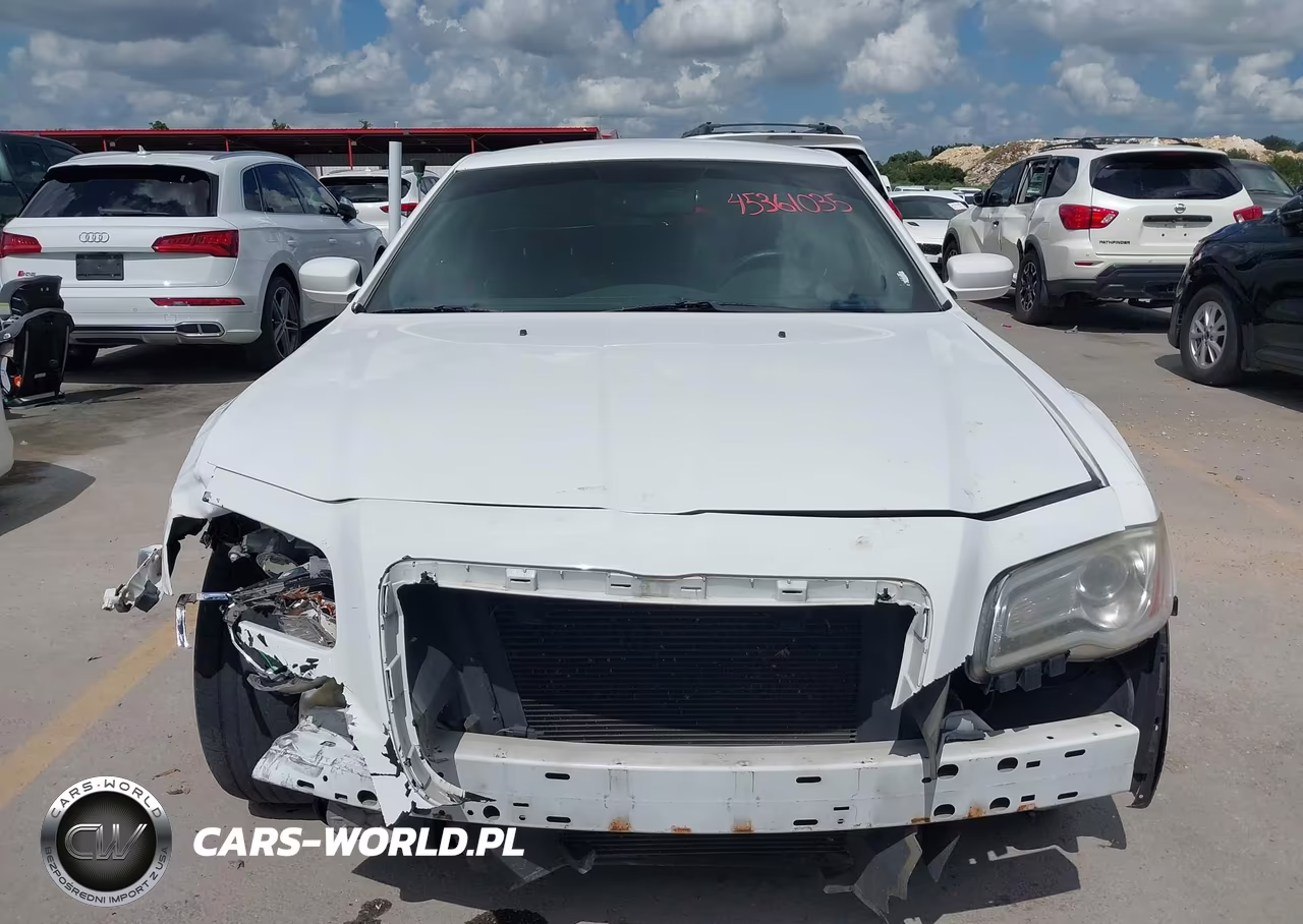 2013 Chrysler 300 Motown VIN:2C3CCAAGXDH505054 - 13