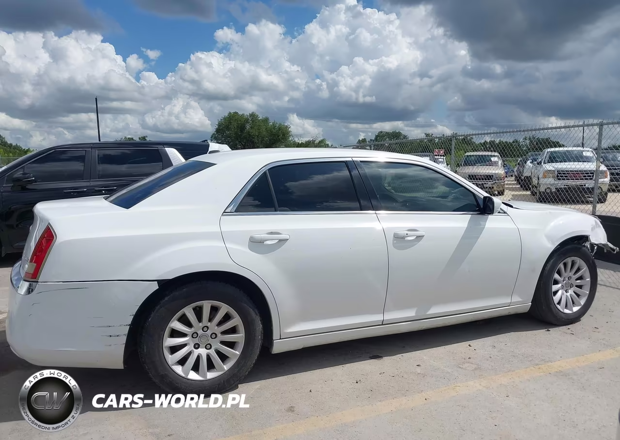 2013 Chrysler 300 Motown VIN:2C3CCAAGXDH505054 - 14