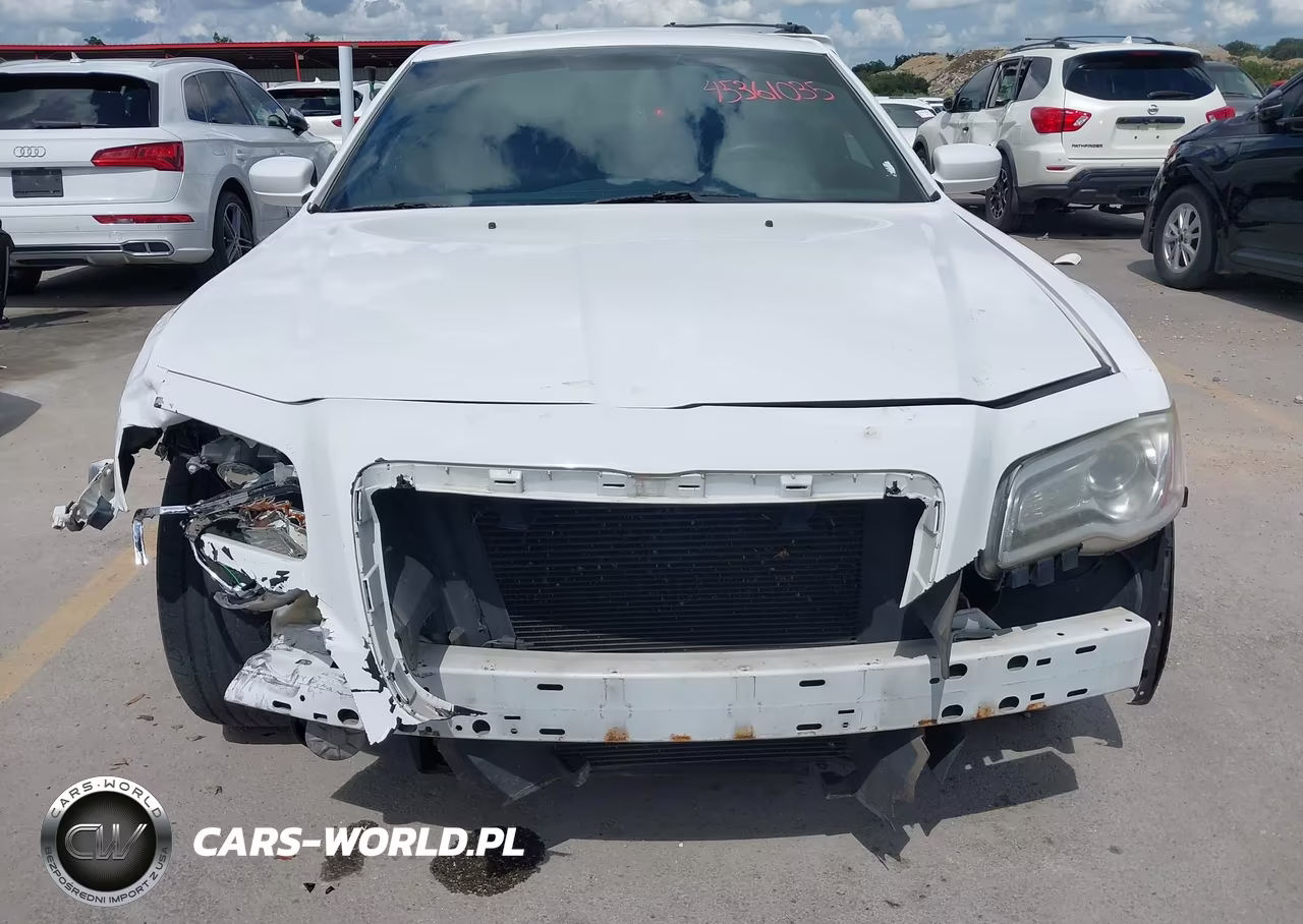 2013 Chrysler 300 Motown VIN:2C3CCAAGXDH505054 - 6