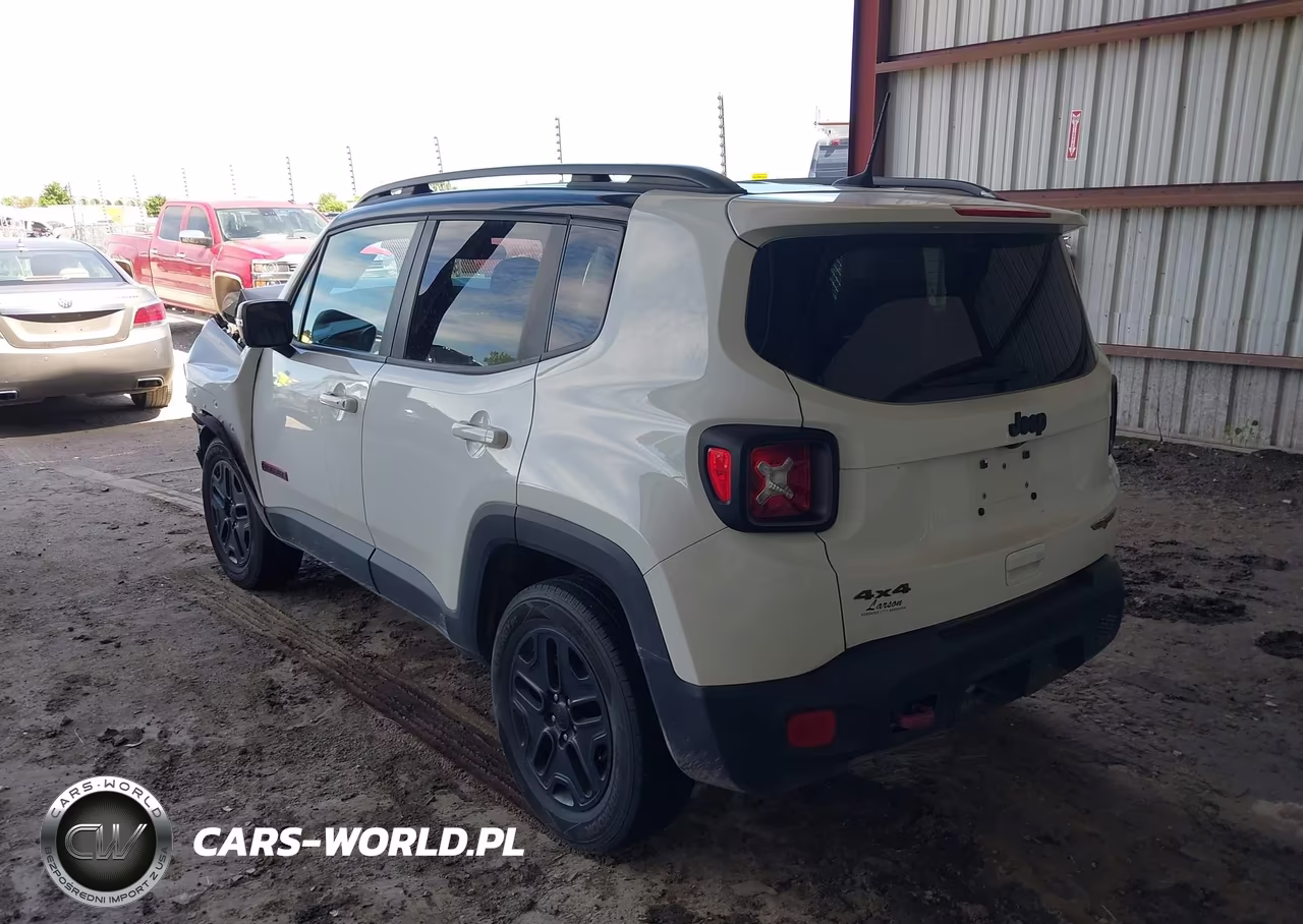 2018 Jeep Renegade Trailhawk 4X4 VIN:ZACCJBCB4JPH70121 - 3