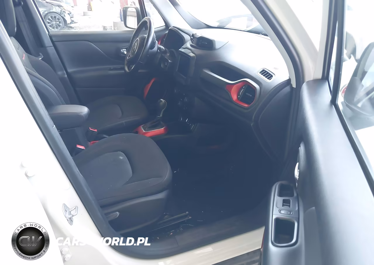 2018 Jeep Renegade Trailhawk 4X4 VIN:ZACCJBCB4JPH70121 - 5