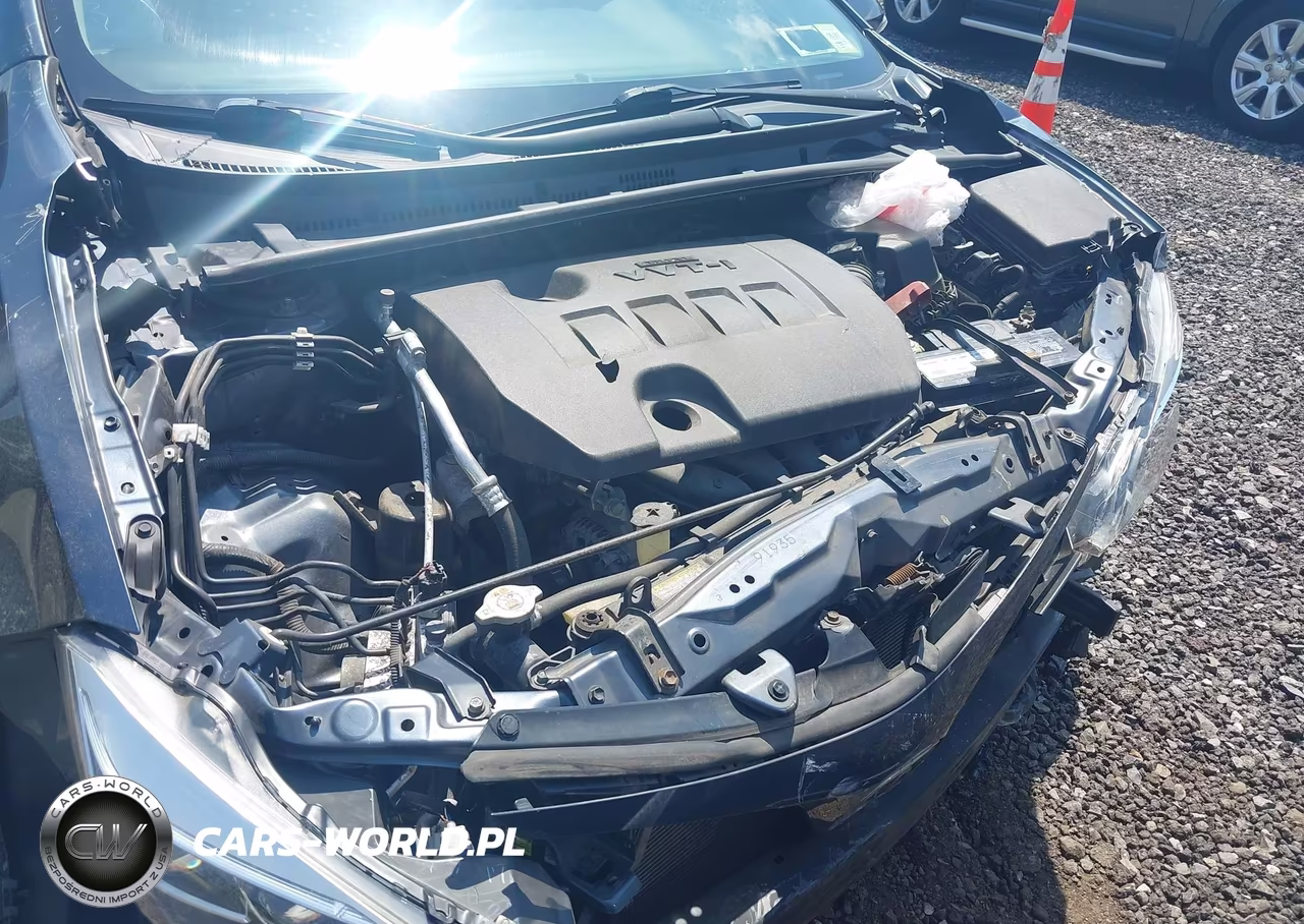 2019 Toyota Corolla Xse VIN:2T1BURHE1KC163752 - 10