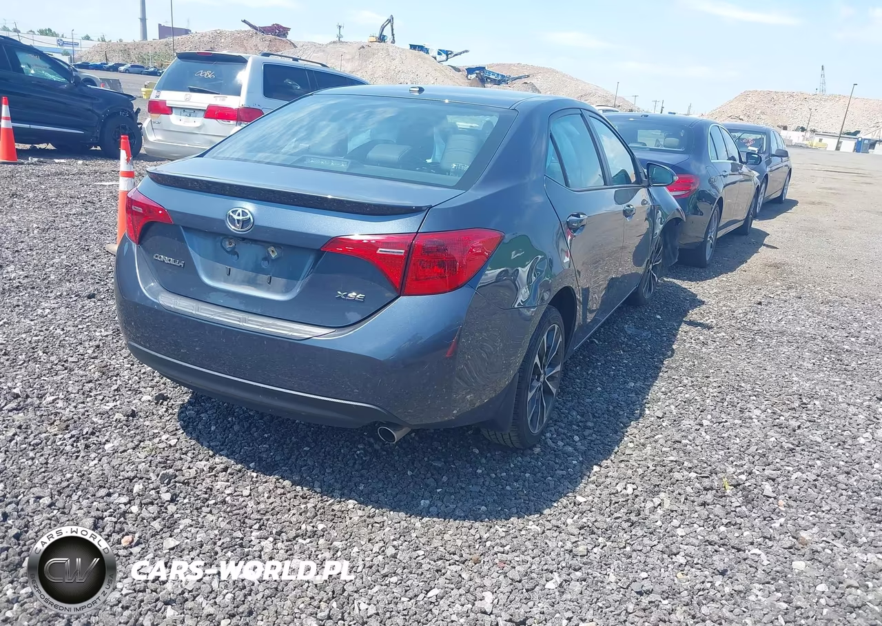 2019 Toyota Corolla Xse VIN:2T1BURHE1KC163752 - 4