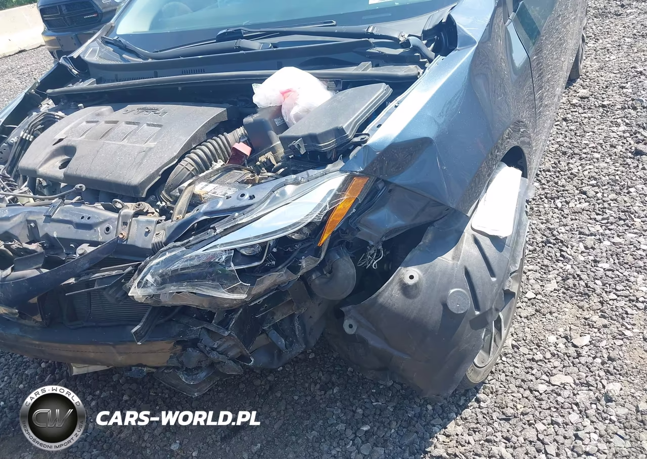 2019 Toyota Corolla Xse VIN:2T1BURHE1KC163752 - 6