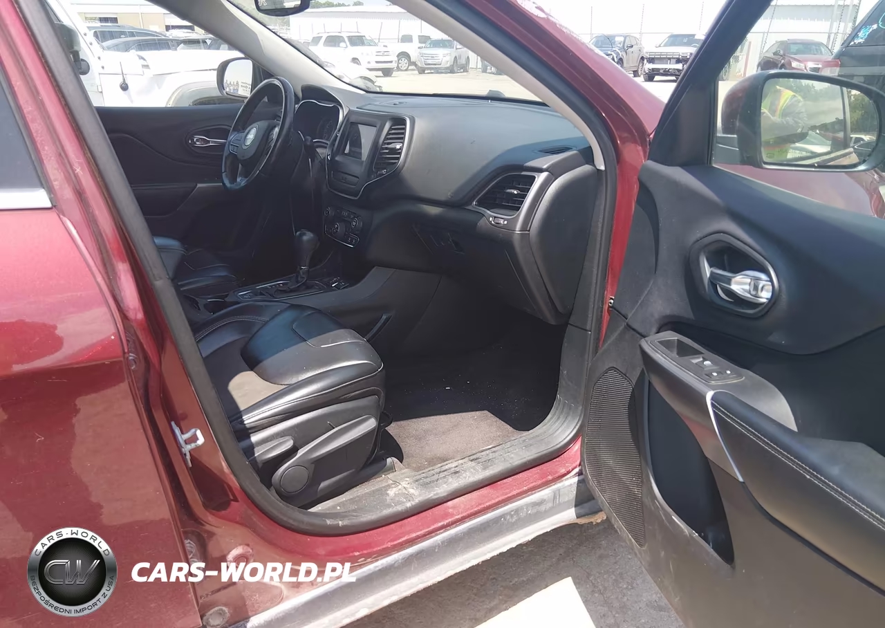 2019 Jeep Cherokee Latitude Plus Fwd VIN:1C4PJLLB2KD176277 - 5