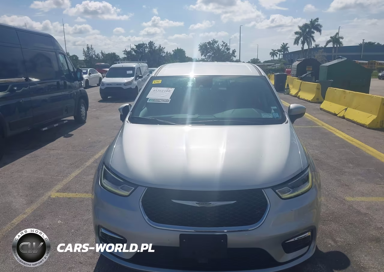 2023 Chrysler Pacifica Touring L VIN:2C4RC1BG9PR613278 - 6