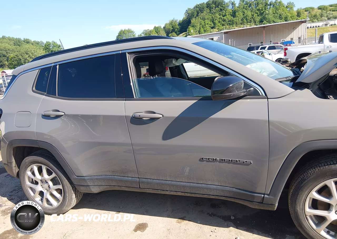2024 Jeep Compass Latitude Lux Fwd VIN:3C4NJDFN8RT591255 - 13