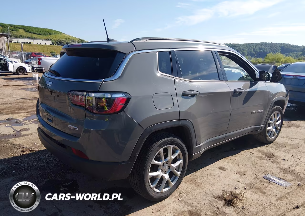 2024 Jeep Compass Latitude Lux Fwd VIN:3C4NJDFN8RT591255 - 4