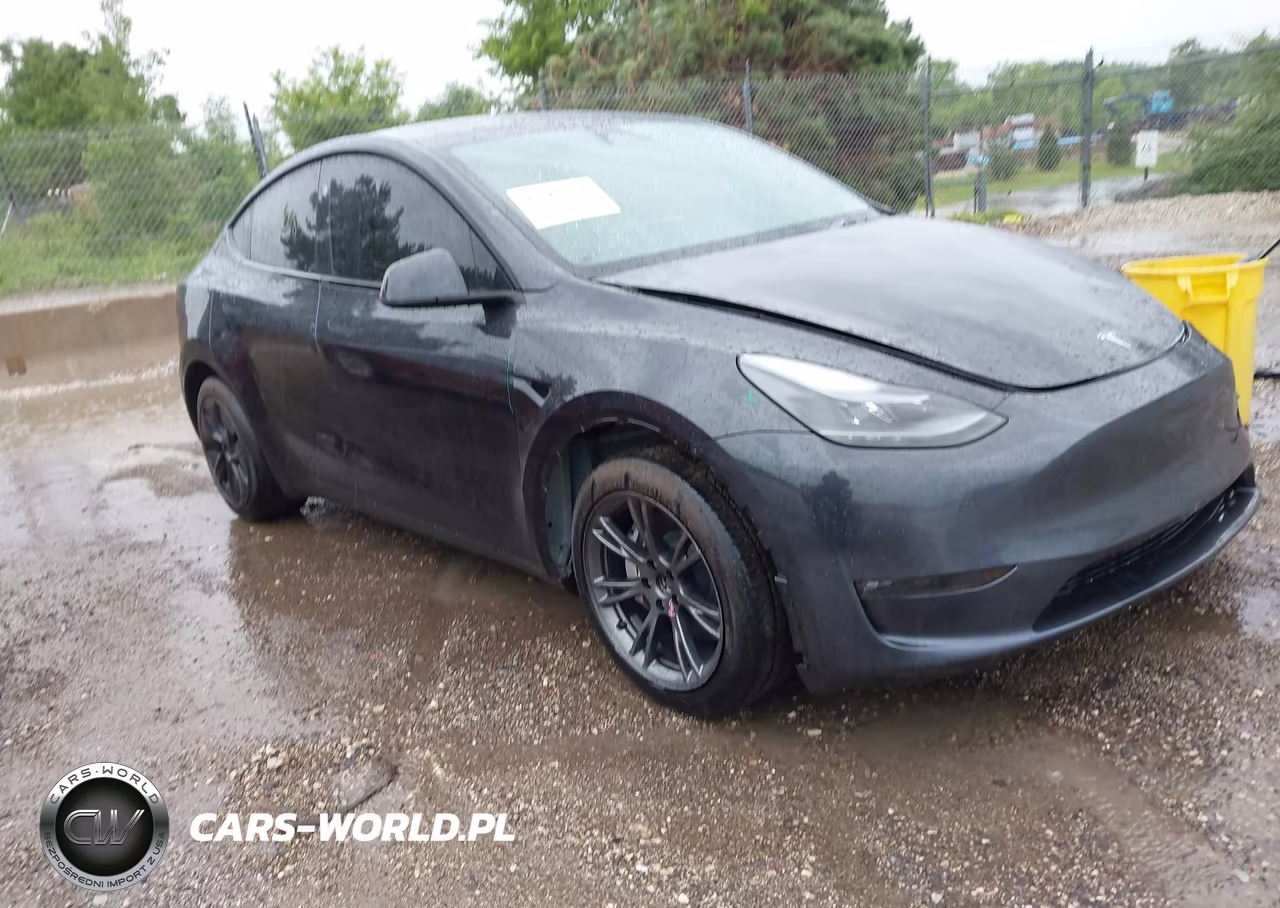 2024 Tesla Model Y Long Range Dual Motor All-Wheel Drive – zdjęcie 1 z 19