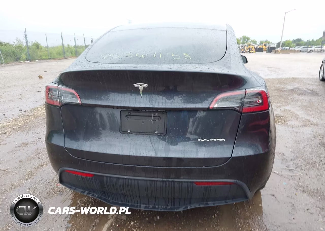 2024 Tesla Model Y Long Range Dual Motor All-Wheel Drive VIN:7SAYGDEE5RF161052 - 16