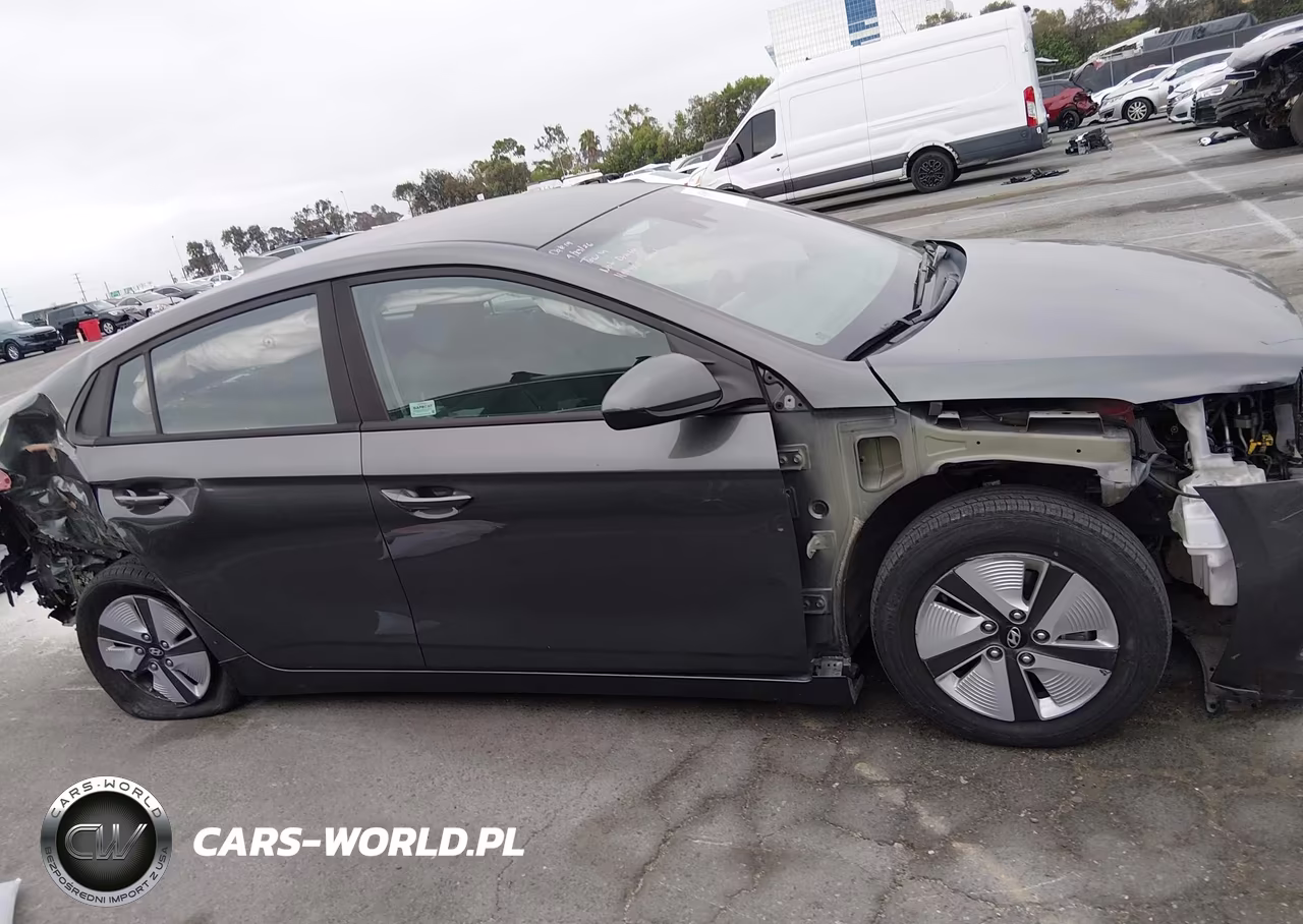 2020 Hyundai Ioniq Hybrid Blue VIN:KMHC65LC7LU234868 - 14