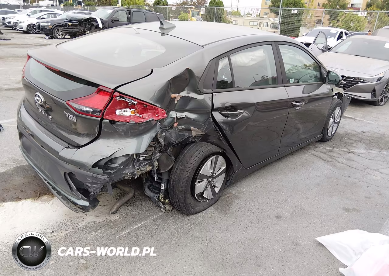2020 Hyundai Ioniq Hybrid Blue VIN:KMHC65LC7LU234868 - 4