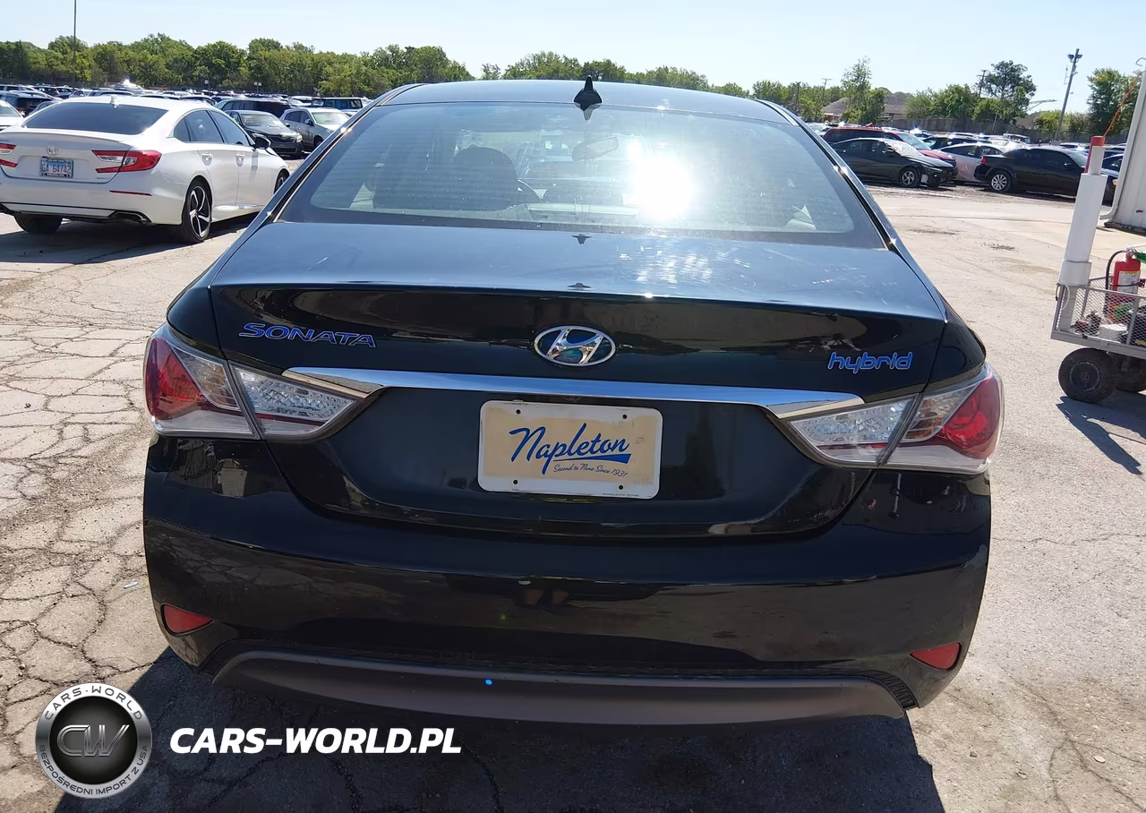 2015 Hyundai Sonata Hybrid VIN:KMHEC4A4XFA121185 - 15