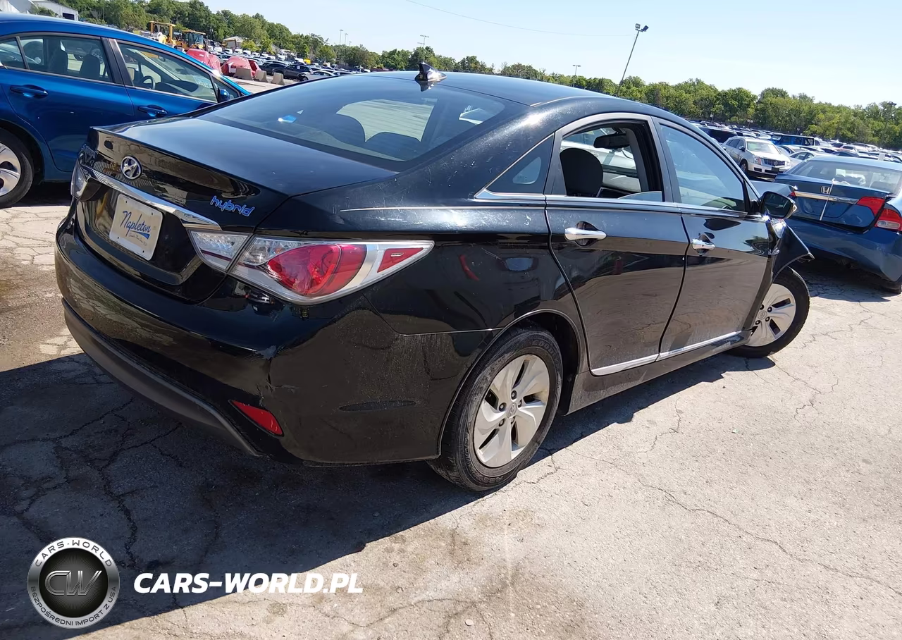 2015 Hyundai Sonata Hybrid VIN:KMHEC4A4XFA121185 - 4