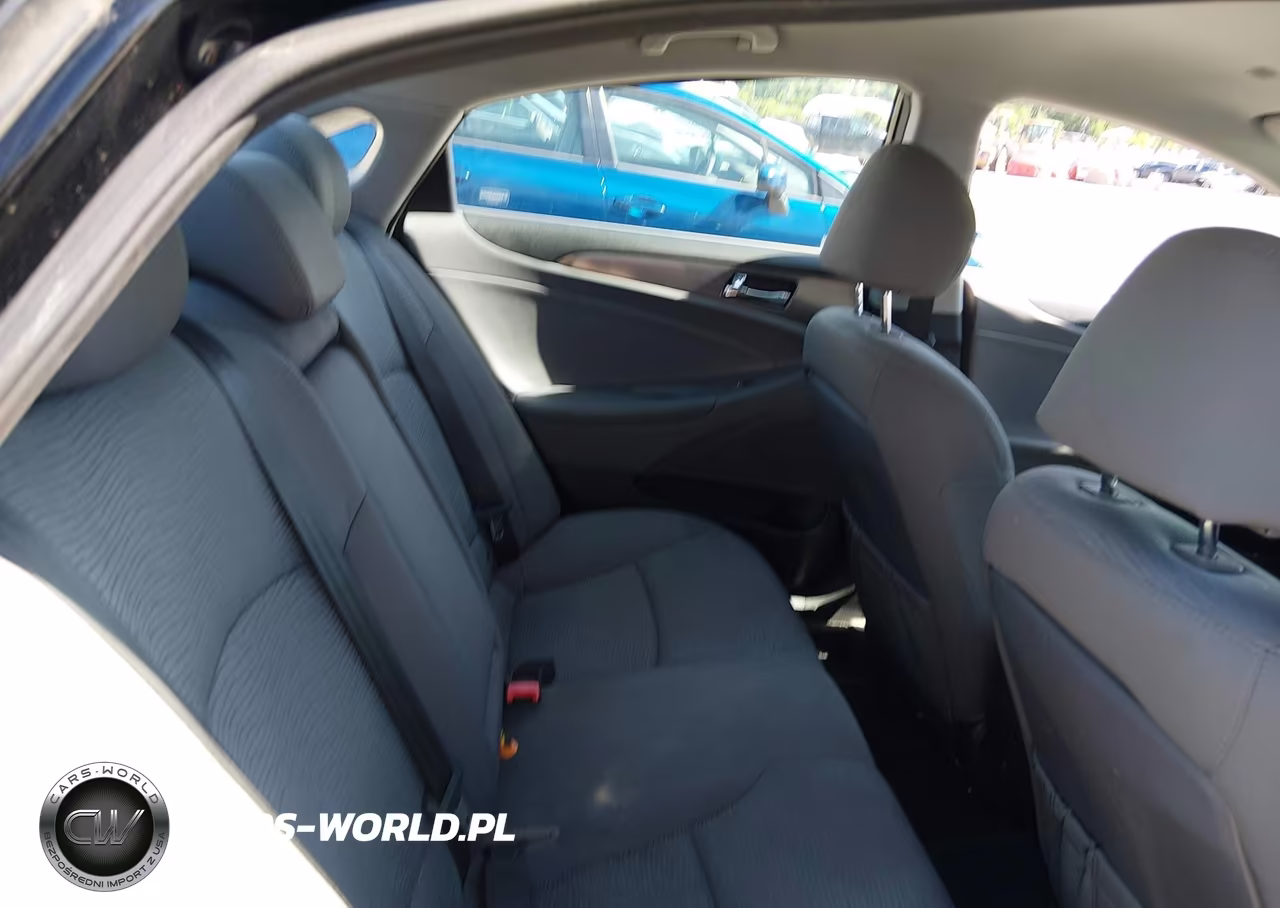 2015 Hyundai Sonata Hybrid VIN:KMHEC4A4XFA121185 - 8