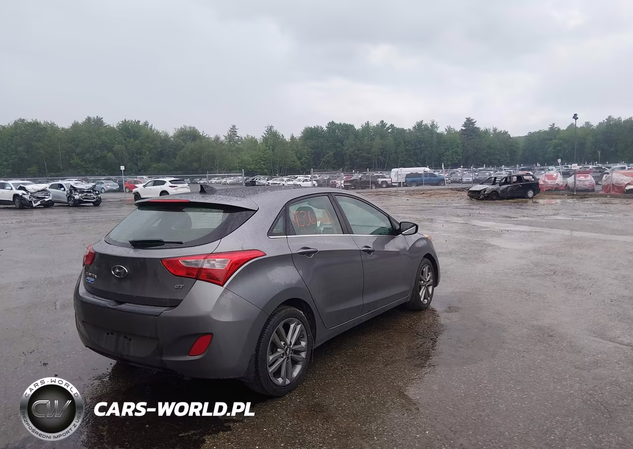 2017 Hyundai Elantra Gt VIN:KMHD35LH2HU363634 - 4