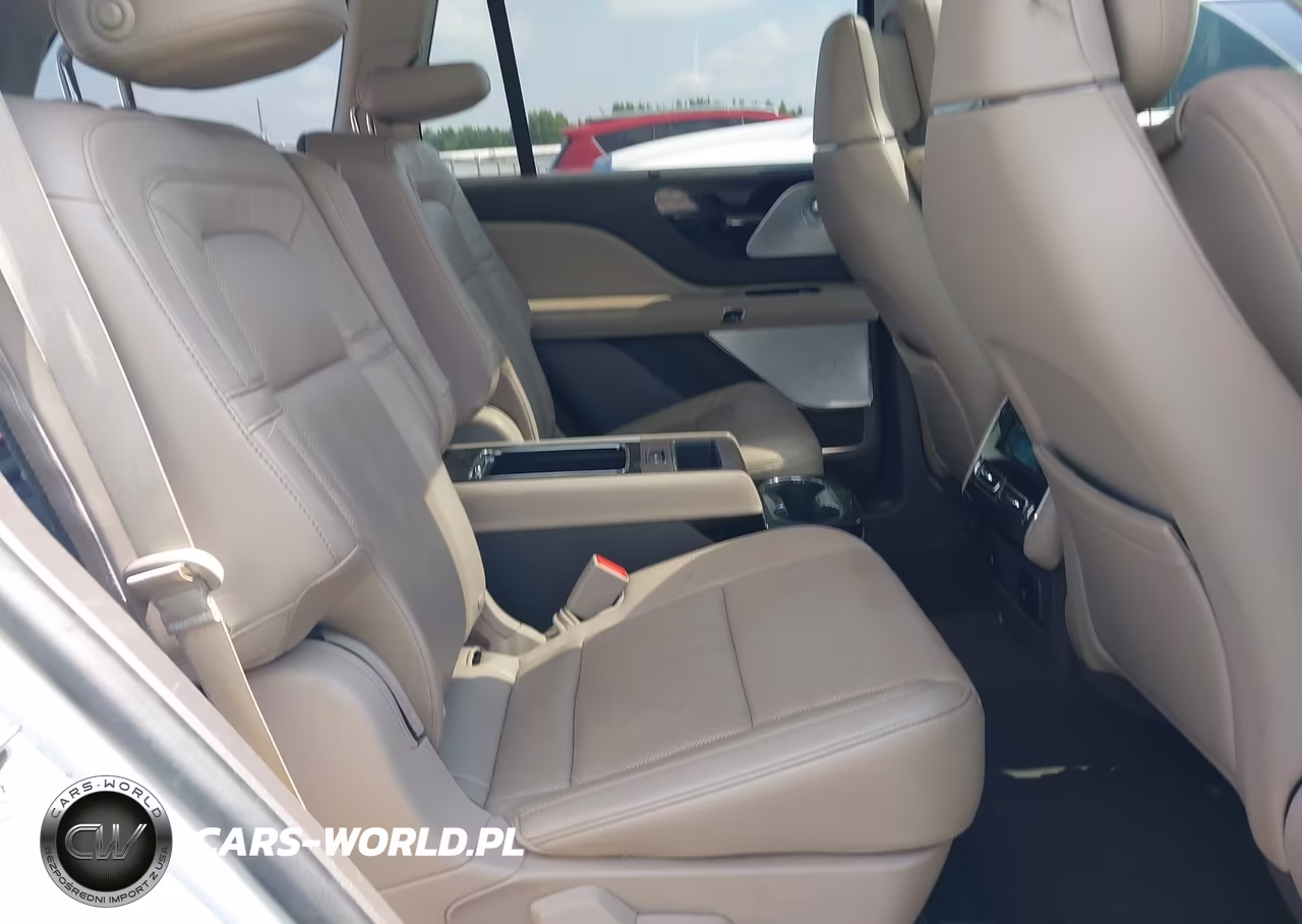 2020 Lincoln Aviator Reserve VIN:5LM5J7WC1LGL23670 - 8